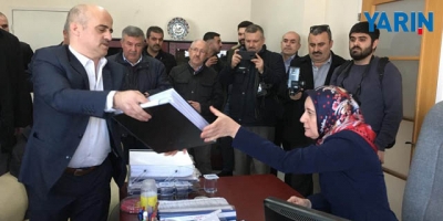 AK Parti Kartal Meclis Listesi İlçe Seçim Kurulu'na Teslim Edildi