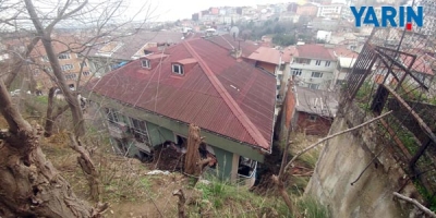 Aynı Yerde İkinci Kez Toprak Kayması Yaşandı 