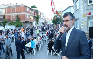 Bakan Albayrak Kardeşlik Sofralarında İlçe Sakinleriyle Buluştu