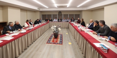 Başkan Gökhan Yüksel Kartal'ın Muhtarları ile Bir Araya Geldi