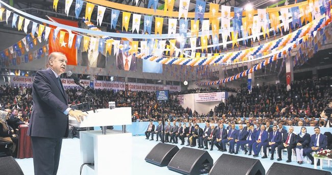 Belediye başkanlarına performans incelemesi