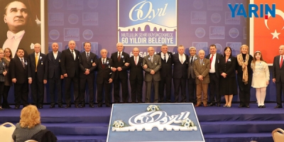 Belediye Çalışanları "Üstün Hizmet Madalyası" Aldı