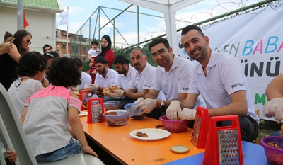 Çocuklara 'Baba Kurabiyeler'