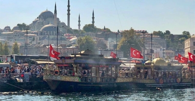 Eminönü'ndeki balık ekmekçiler kaldırılıyor