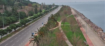 Evde Kal! Sahile İnme