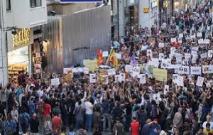 Gezi Olayları'nın 5.yılında İstiklal Caddesi'nde Açıklama (2) Gezi olaylarının 5. yıl dönümü