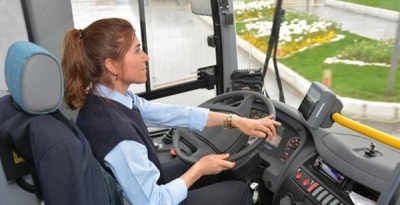 İBB'ye Kadın Şöförler Alınacak
