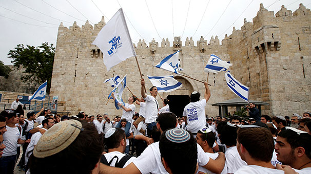 İsrailliler Doğu Kudüs'ün işgalini kutladı