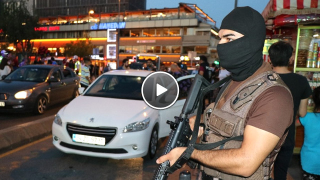 İstanbul'da 39 İlçede 5 bin Polisin Katılımıyla Huzur Operasyonu Yapıldı