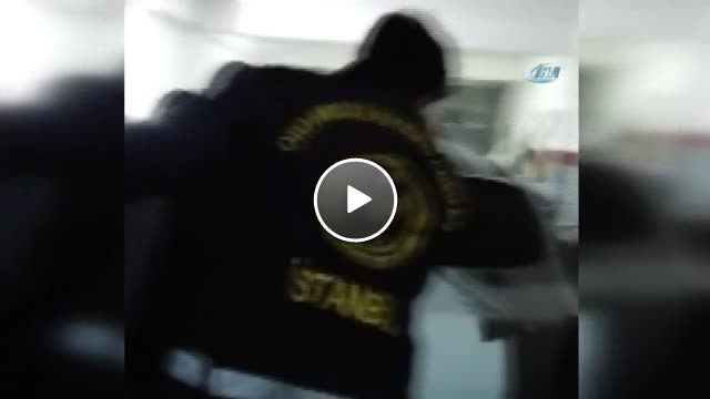 İstanbul'da Beyinlerini Değiştirdikleri Otomobilleri Parçalayarak Satan Zanlılar Suçüstü Yakalandı