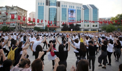 Kartal Atabarı Oynadı