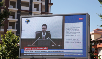 Kartal Belediye Meclisi Meydanlarda Yayınlandı 