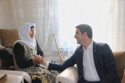 Kartal Belediyesi, engelleri kaldırmaya devam ediyor