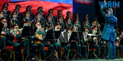  Kızılordu Korosu 20 bin İstanbulluyla buluştu 