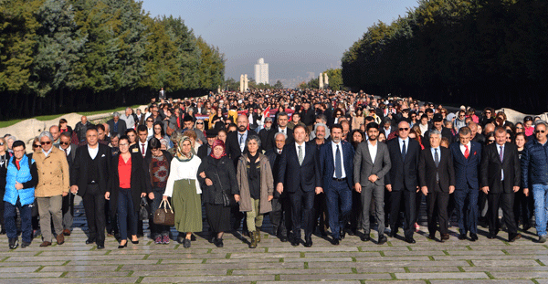 Maltepeliler Anıtkabir'e çıkarma yaptı