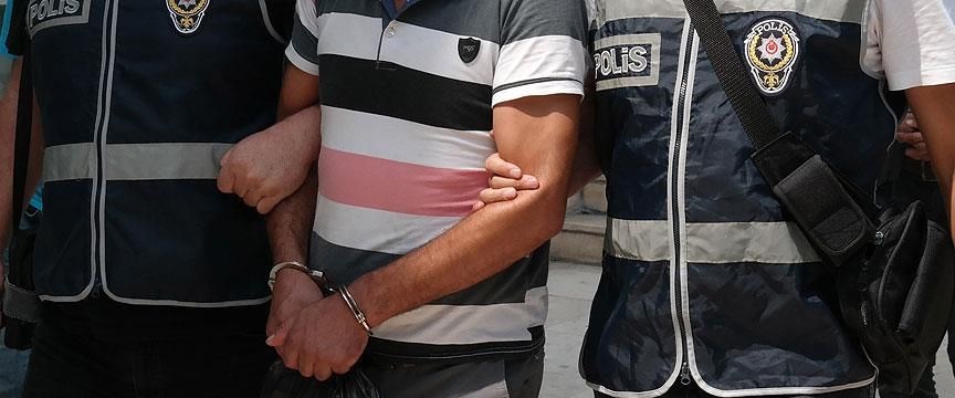 Sahte seçim gözlemcisine gözaltı