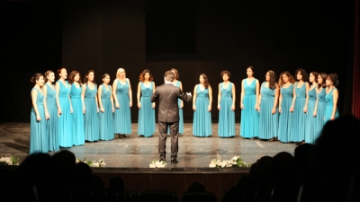 Şarkılar kadına şiddete karşı söylendi