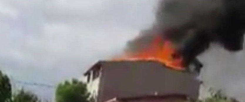 Sultanbeyli'de yangın: 2 yaralı