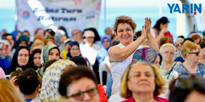 Yüzlerce Kadına Destek Oldular