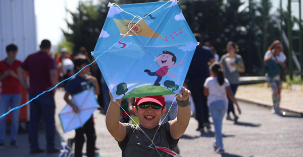 Ümraniye'deki Uçurtma Festivali'ne Binlerce Kişi Akın Etti